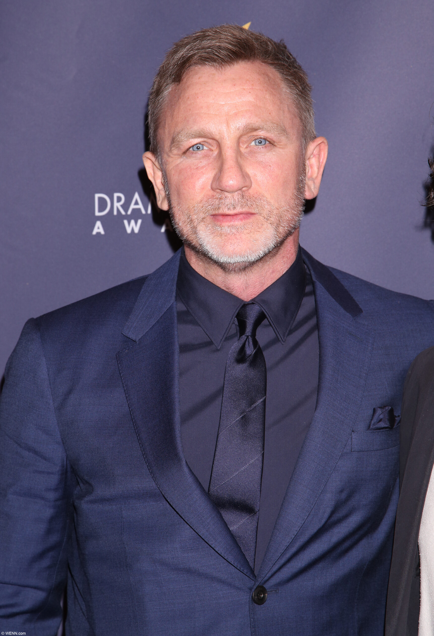 OKJ.Daniel Craig2.1