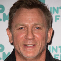 OKJ.Daniel Craig4.1