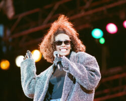 OKJ.Whitney-Houston.1.1