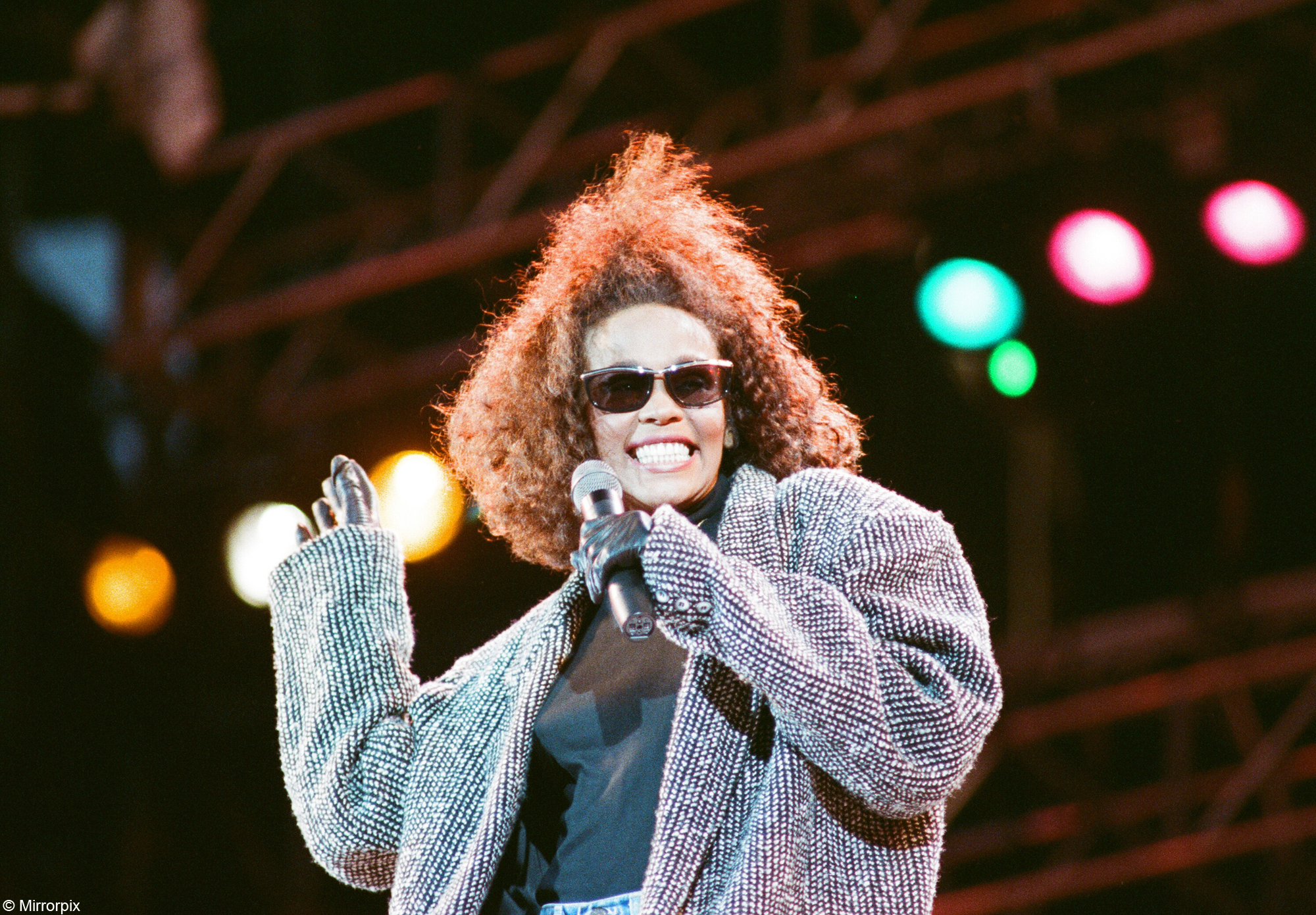 OKJ.Whitney-Houston.1.1